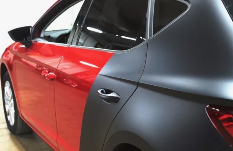 Матовая, глянцевая или хромированная: какой вид пленки лучше смотрится на разных кузовах